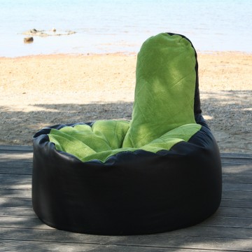 Beispiel Sitzsack LULU mit grünem Fleece und Steppnähten im Karomuster